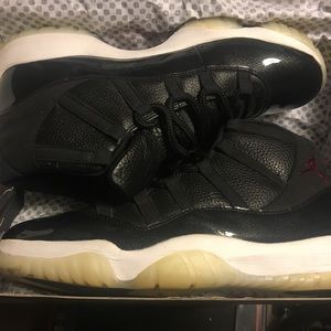 Jordan 11s 72-10 Slightly Worn